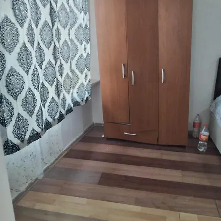 公寓 Очень Дешево 2 Комнаты В Центре Города *